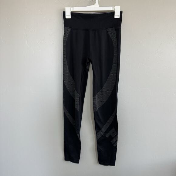 NWT Pink Active Woman’s Sz M Leggings Black Style 11182322 Yoga Stretch Pants - Picture 1 of 6